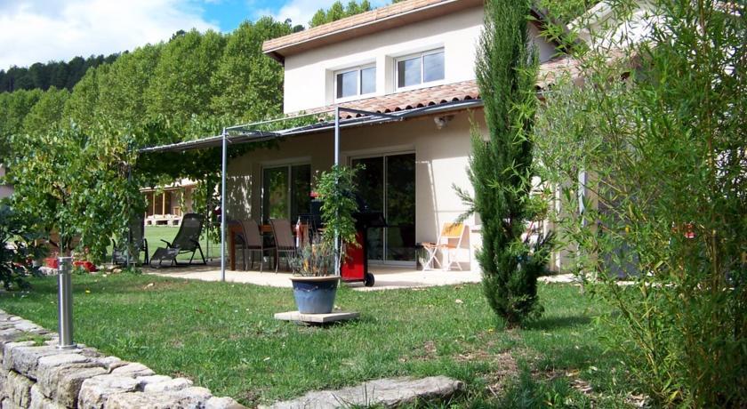 Gite Du Devez Des Bruyeres Prades  Стая снимка